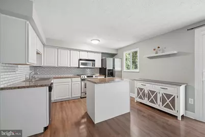 328 Violet Court, Mount Airy, MD 21771 - Photo 2