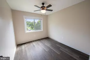 4301 White Oak Ct, Hampstead, MD 21074 - Photo 18