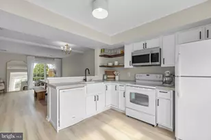 404 Hobbitts Ln, Westminster, MD 21158 - Photo 6