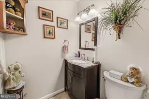 910 Parade Ln, Mount Airy, MD 21771 - Photo 18
