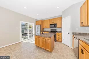 1812 Reading Ct, Mount Airy, MD 21771 - Photo 18