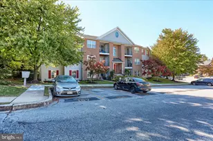 3815 Sunnyfield Ct, Hampstead, MD 21074 - Photo 2
