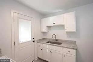 904 & 906 Oakley Terrace, Cambridge, MD 21613 - Photo 6