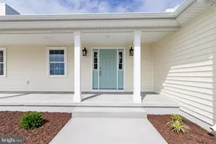 405 Collins Ave, Hurlock, MD 21643 - Photo 2