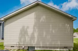 207 Broad St, Hurlock, MD 21643 - Photo 18