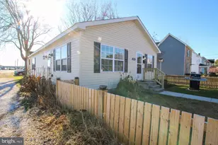 208 Broad St, Hurlock, MD 21643 - Photo 28