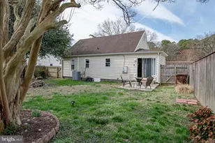 9 Oak St, Cambridge, MD 21613 - Photo 4