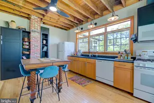 1606 Steamboat Wharf Rd, Fishing Creek, MD 21634 - Photo 8