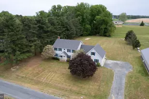5403 Peach Tree Dr, Cambridge, MD 21613 - Photo 2