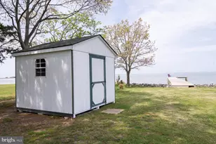 724 Twin Point Cove Rd, Cambridge, MD 21613 - Photo 6