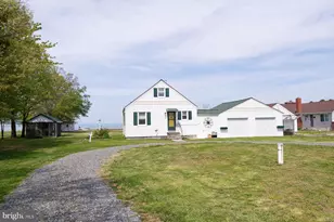 724 Twin Point Cove Rd, Cambridge, MD 21613 - Photo 4