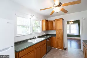 305 N Main St, Hurlock, MD 21643 - Photo 4