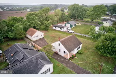 214 E Appleby Avenue, Cambridge, MD 21613 - Photo 2