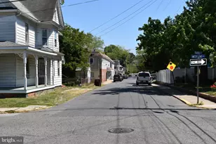 218 West End Ave, Cambridge, MD 21613 - Photo 2