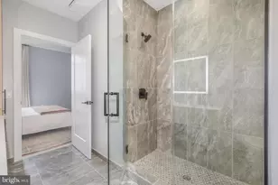 255 W Falls Station Blvd, Falls Church, VA 22046 - Photo 18