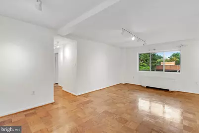 200 N Maple Avenue #416, Falls Church, VA 22046 - Photo 4