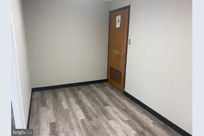 210 Broad Street E #200-U1, Falls Church, VA 22046 - Photo 2