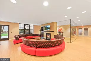 444 W Broad St, Falls Church, VA 22046 - Photo 22