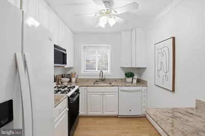 200 N Maple Avenue #212, Falls Church, VA 22046 - Photo 12