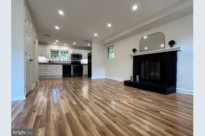 411 Hampton Court #147, Falls Church, VA 22046 - Photo 4