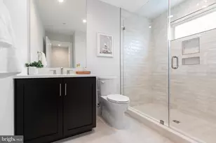 729 Park Ave, Falls Church, VA 22046 - Photo 28