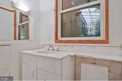 997 N Sycamore Street N, Falls Church, VA 22046 - Photo 54