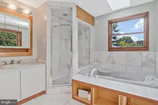 997 N Sycamore Street N, Falls Church, VA 22046 - Photo 40