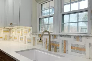 428 Hampton Ct, Falls Church, VA 22046 - Photo 2