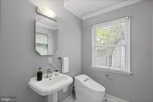 403 N West St, Falls Church, VA 22046 - Photo 26