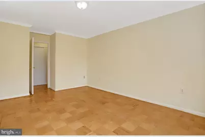 200 N Maple Avenue #313, Falls Church, VA 22046 - Photo 8