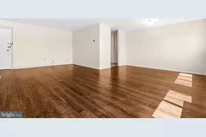 200 N Maple Avenue #613, Falls Church, VA 22046 - Photo 4