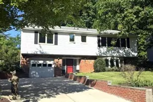 105 Poplar Dr, Falls Church, VA 22046 - Photo 2