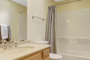 209 Tyson Dr, Falls Church, VA 22046 - Photo 44