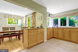 209 Tyson Dr, Falls Church, VA 22046 - Photo 14