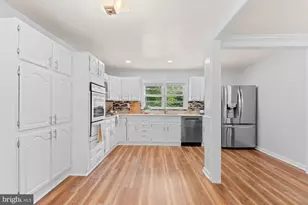 998 N Roosevelt St, Falls Church, VA 22046 - Photo 24