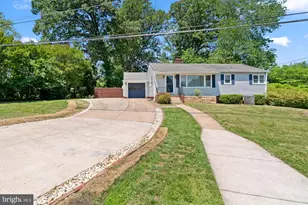 998 N Roosevelt St, Falls Church, VA 22046 - Photo 6