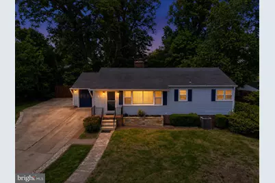 998 N Roosevelt Street, Falls Church, VA 22046 - Photo 2