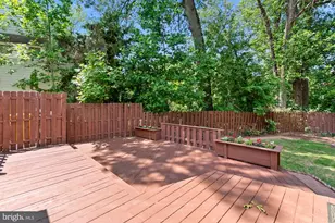 998 N Roosevelt St, Falls Church, VA 22046 - Photo 14