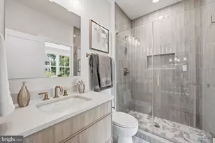 508 Meridian St, Falls Church, VA 22046 - Photo 12