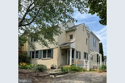 211 W Greenway Boulevard W, Falls Church, VA 22046 - Photo 1