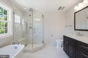 126 Gresham Pl, Falls Church, VA 22046 - Photo 26