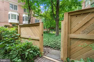 126 Gresham Pl, Falls Church, VA 22046 - Photo 48