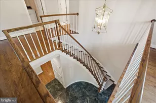 126 Gresham Pl, Falls Church, VA 22046 - Photo 20