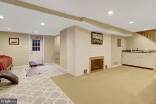 209 Tyson Dr, Falls Church, VA 22046 - Photo 48