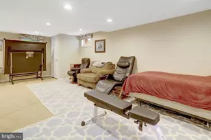 209 Tyson Dr, Falls Church, VA 22046 - Photo 52