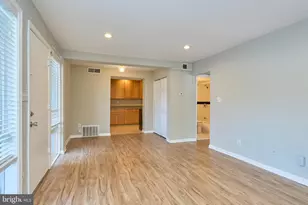 156 Haycock Rd, Falls Church, VA 22046 - Photo 8