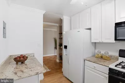 200 N Maple Avenue #212, Falls Church, VA 22046 - Photo 12