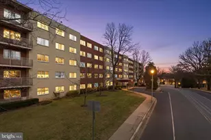 200 N Maple Ave, Falls Church, VA 22046 - Photo 28