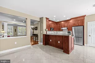 313 Hillwood Ave, Falls Church, VA 22046 - Photo 12