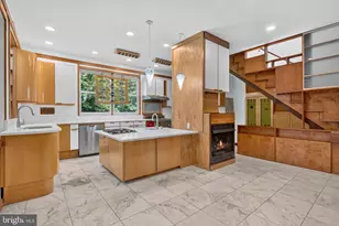 997 N Sycamore St, Falls Church, VA 22046 - Photo 28